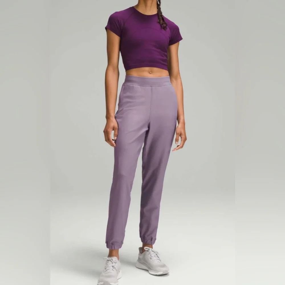 lululemon athletica Lavender Joggers - Picture 3 of 6